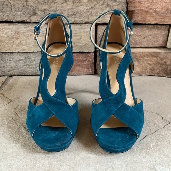 MICHAEL Kors 6.5 blue green suede stiletto heels - Picture 2 of 8